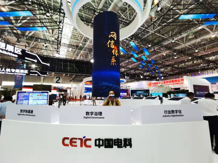 首页|NG大舞台,有梦你就来